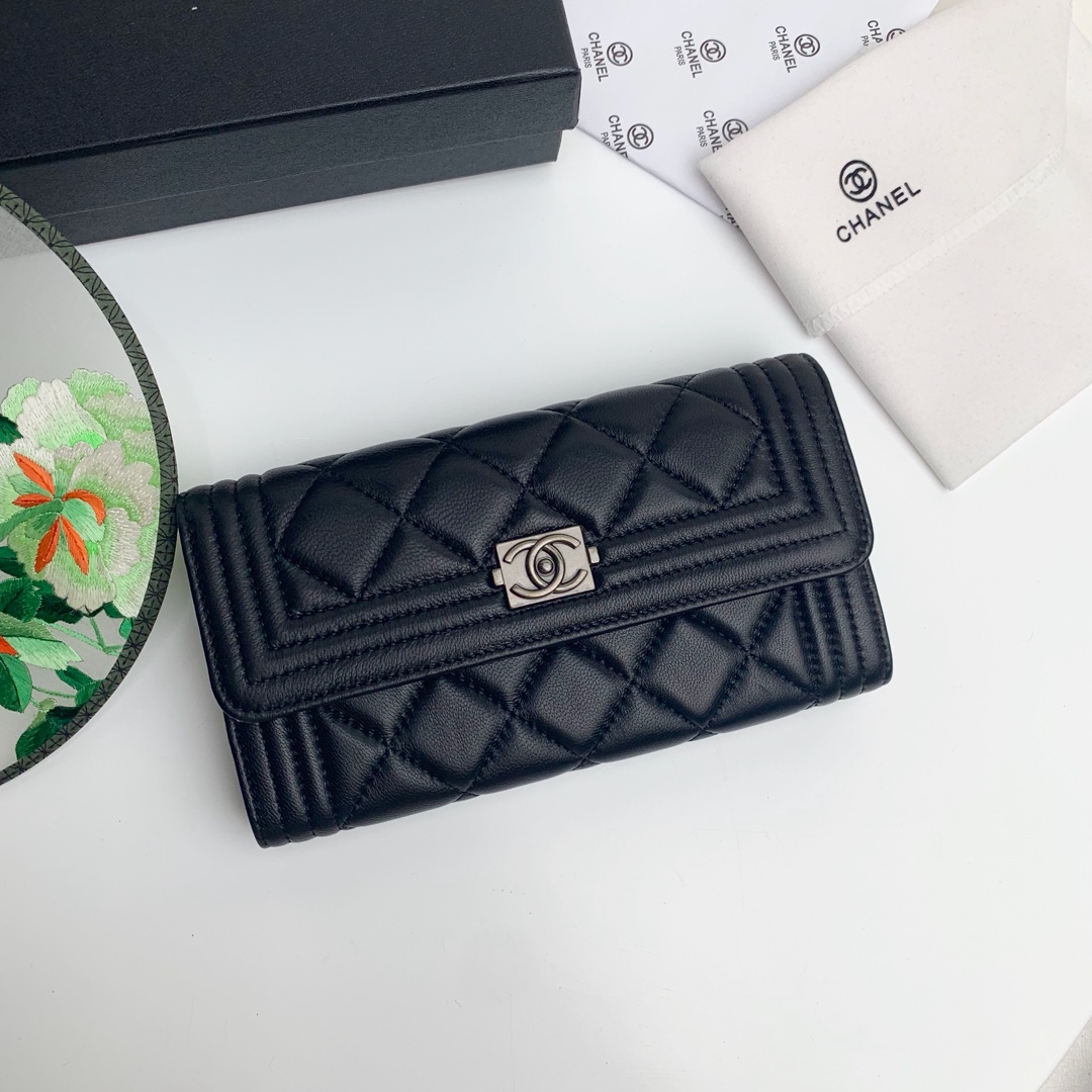 芸能人愛用Chanel シャネル 実物の写真 N品スーパーコピー財布代引き対応国内発送後払い安全必ず届く優良サイト